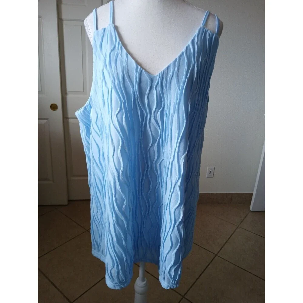 Bloomchic Womens Blouse Top Sleeveless Blue‎ Plus Size 18/20 Textured V-neck